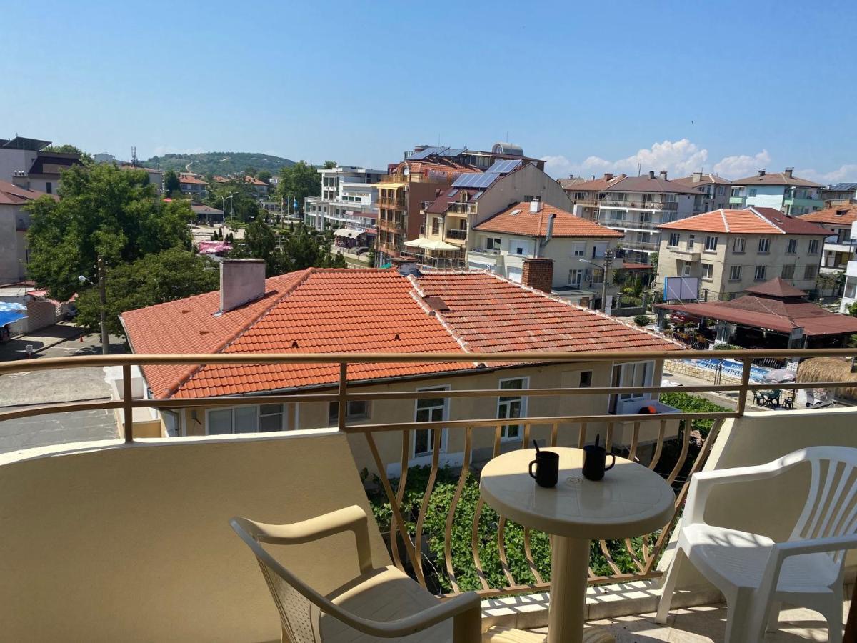 Hotel Atanasov 1 Primorsko Exterior foto